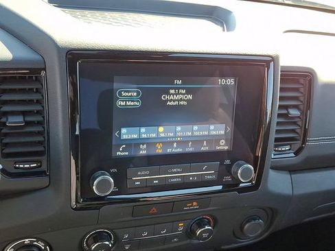 Used 2023 Nissan Frontier SV w/ Midnight Edition Package image 16