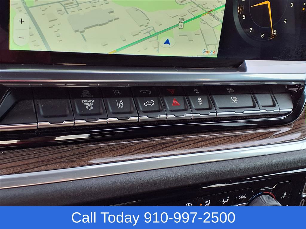 Used 2025 Chevrolet Silverado 2500 LT AWD/4WD image 15