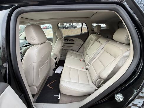 Used 2018 GMC Terrain Denali w/ Advanced Safety Package image 14