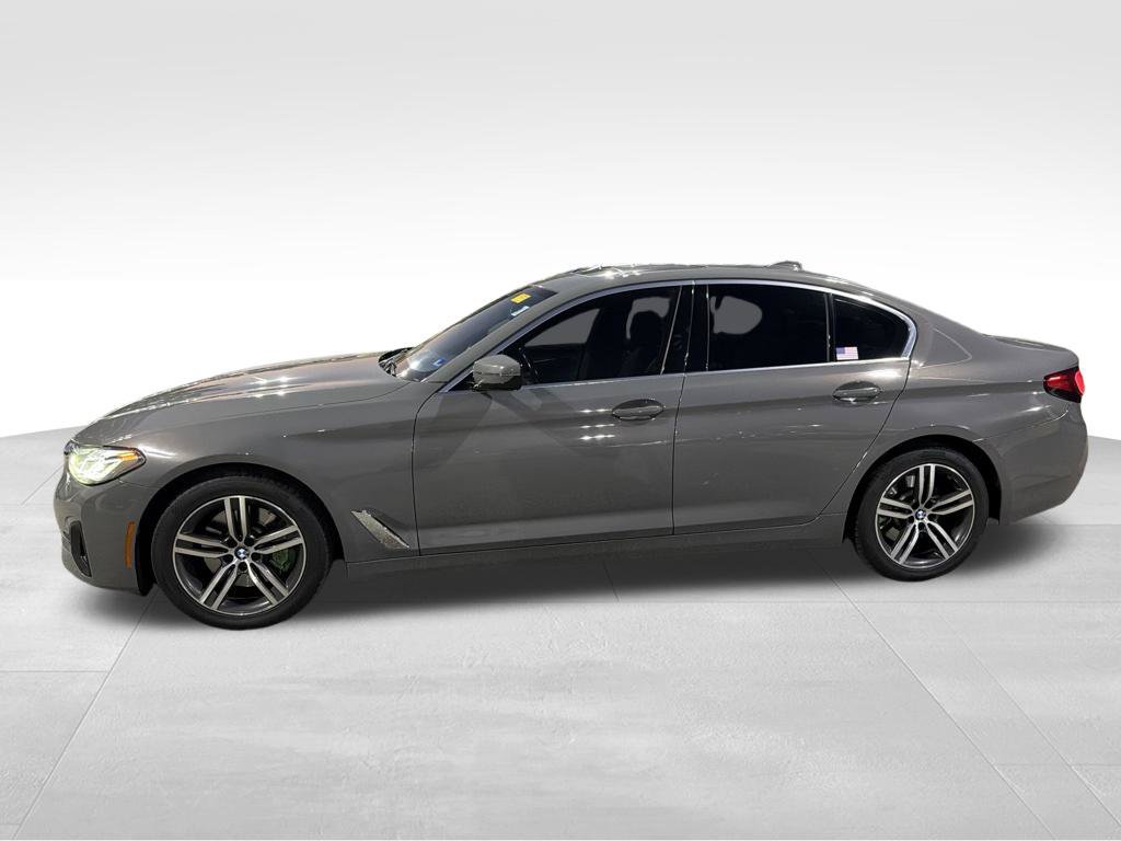 Used 2021 BMW 530i RWD image 2