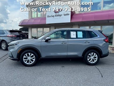 Used 2023 Honda CR-V LX image 4