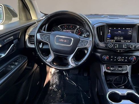 Used 2022 GMC Terrain AT4 w/ Infotainment Package II image 8