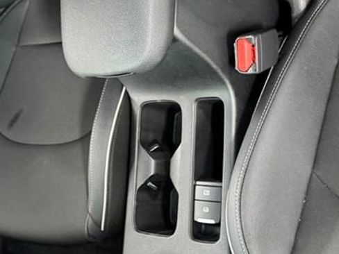Used 2024 Kia Forte GT-Line w/ GT-Line Premium Package FWD image 32