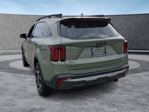 Used 2025 Kia Sorento SX image 8