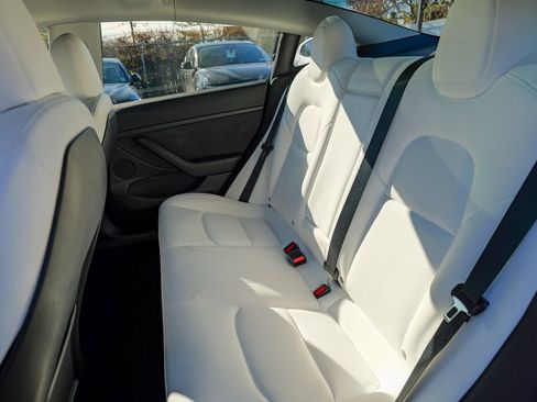 Used 2023 Tesla Model 3 Standard Range image 26