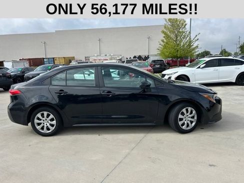 Used 2024 Toyota Corolla LE FWD image 2
