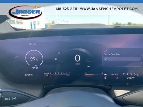 Used 2025 Buick Enclave Preferred AWD/4WD image 12