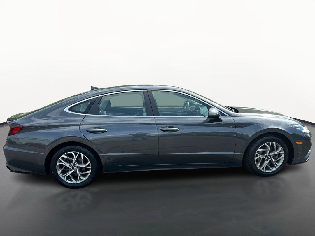Certified 2023 Hyundai Sonata SEL w/ Convenience Package FWD image 4