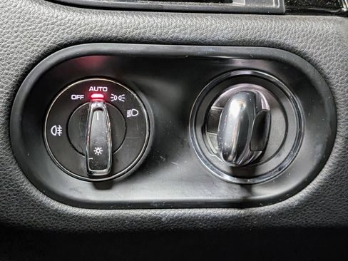 Used 2020 Porsche Macan image 28