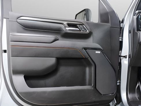 Used 2024 GMC Sierra 2500 AT4 w/ AT4 Premium Plus Package image 23