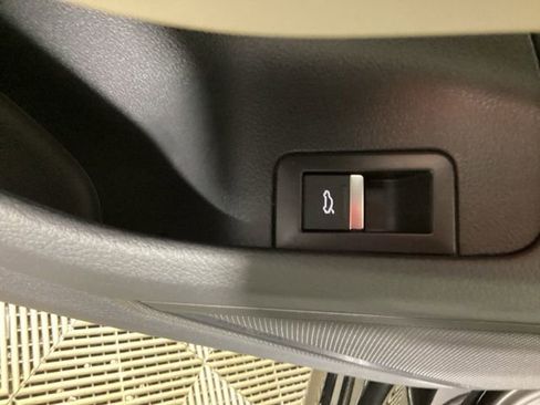 Used 2024 Audi A6 3.0T Prestige image 19