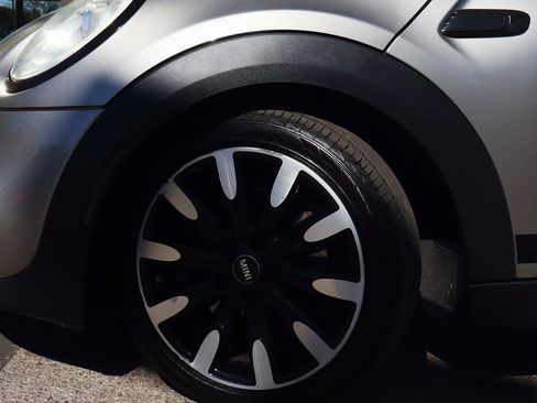 Used 2017 MINI Cooper S image 5