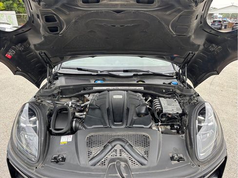 Used 2022 Porsche Macan S AWD/4WD image 54