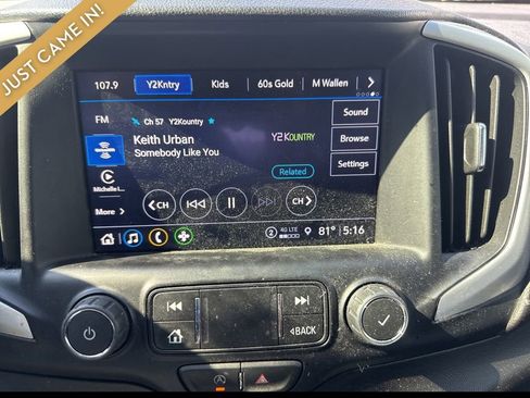 Used 2022 GMC Terrain SLT w/ LPO, Floor Liner Package AWD/4WD image 10