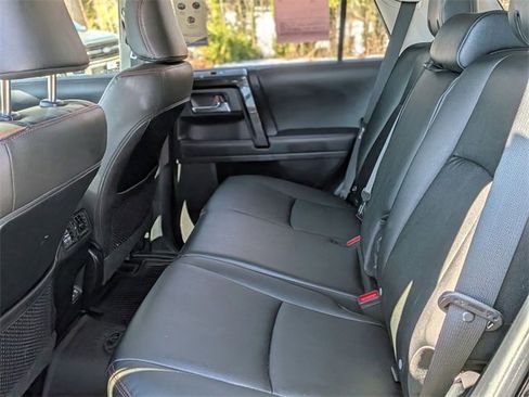 Used 2021 Toyota 4Runner Venture image 31