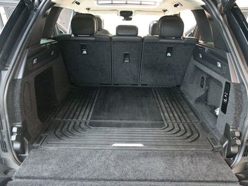 Used 2023 Land Rover Range Rover SE image 75