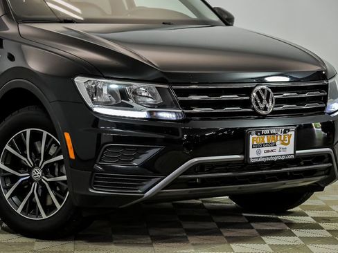 Used 2020 Volkswagen Tiguan SE AWD/4WD image 2