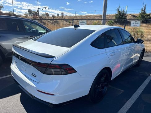 Used 2024 Honda Accord Sport image 7