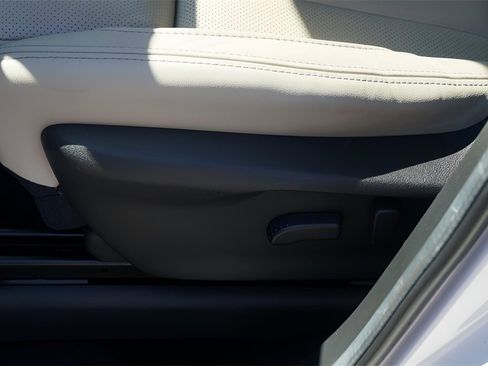 Used 2024 Subaru Ascent Limited image 14