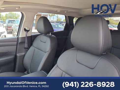 New 2025 Hyundai Tucson SEL image 10
