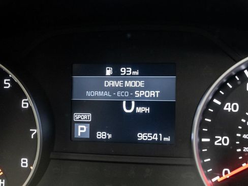 Used 2020 Kia Sportage LX FWD image 15