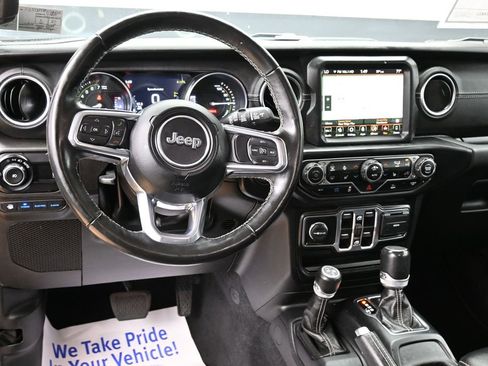 Used 2023 Jeep Wrangler Unlimited Sahara w/ Cold Weather Group AWD/4WD image 37