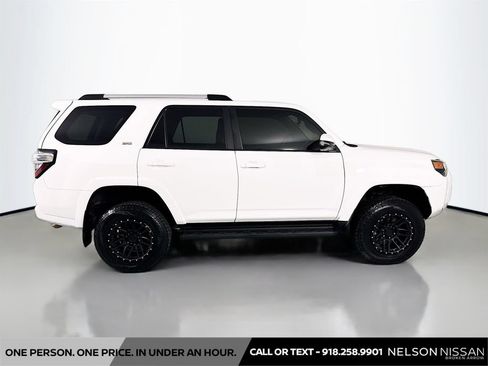 Used 2020 Toyota 4Runner SR5 Premium AWD/4WD image 4