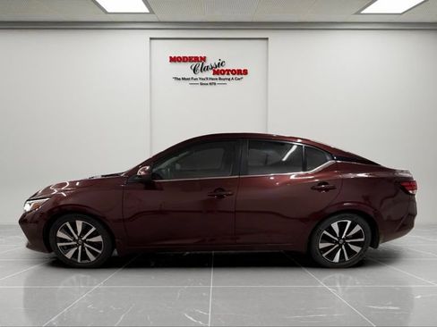 Used 2022 Nissan Sentra SV w/ SV Premium Package FWD image 4