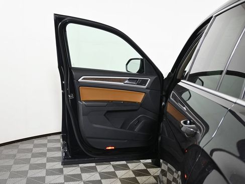 Used 2019 Volkswagen Atlas SEL Premium AWD/4WD image 29
