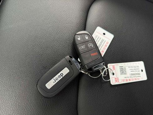 New 2026 Jeep Compass Limited image 30