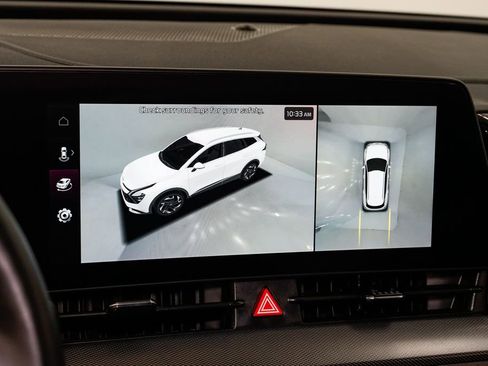 Certified 2025 Kia Sportage SX FWD image 18