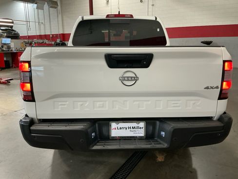 Used 2025 Nissan Frontier S image 25