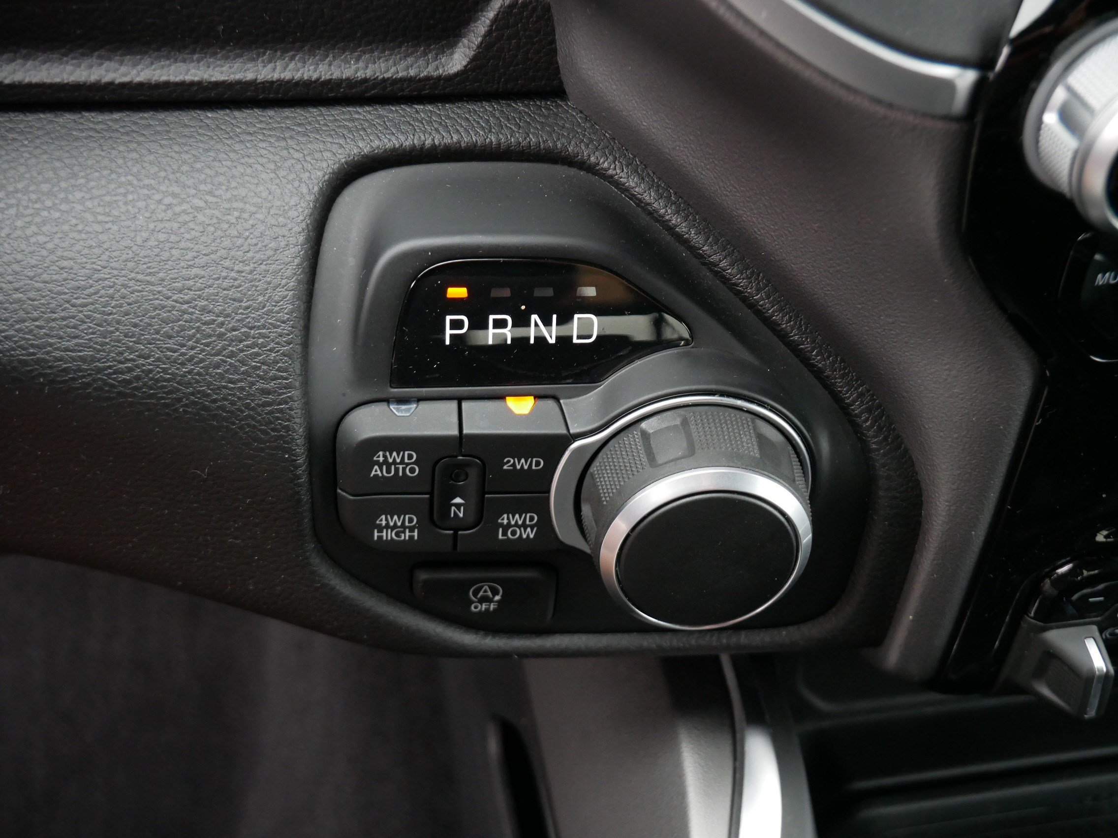 Used 2025 RAM 1500 Big Horn AWD/4WD image 24