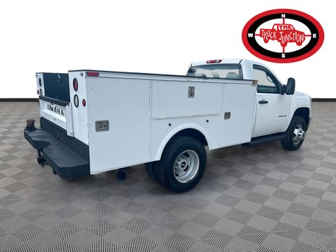 Used 2011 GMC Sierra 3500 W/T RWD image 6
