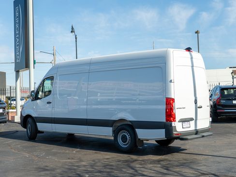 New 2026 Mercedes-Benz Sprinter 2500 image 8