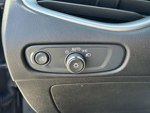 Used 2025 Chevrolet Malibu LT image 20