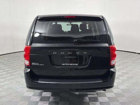 Used 2016 Dodge Grand Caravan American Value Package FWD image 6