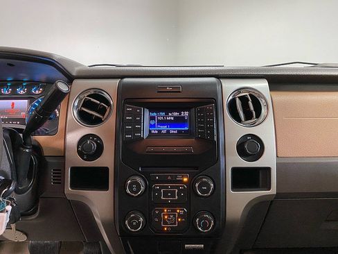 Used 2013 Ford F150 XLT w/ XLT Chrome Pkg image 25