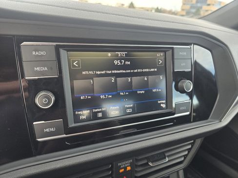 Used 2023 Volkswagen Jetta Sport image 21