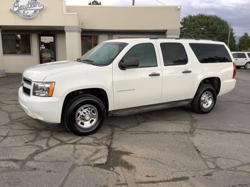 Used 2012 Chevrolet Suburban 2500 w/ Skid Plate Package AWD/4WD image 22