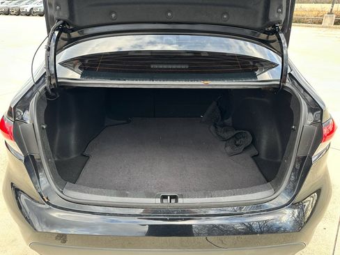 Used 2024 Toyota Corolla LE image 27