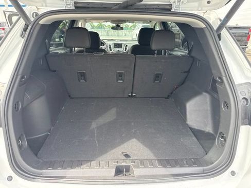 Used 2024 Chevrolet Equinox LT FWD image 4
