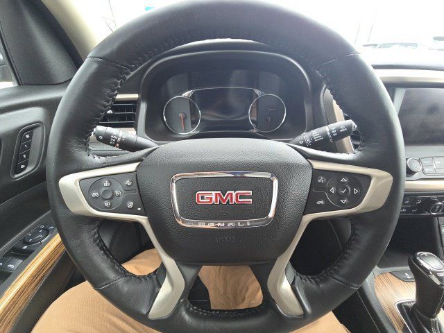 Used 2017 GMC Acadia Denali w/ Technology Package AWD/4WD image 24