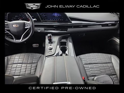Certified 2024 Cadillac Escalade ESV V image 15
