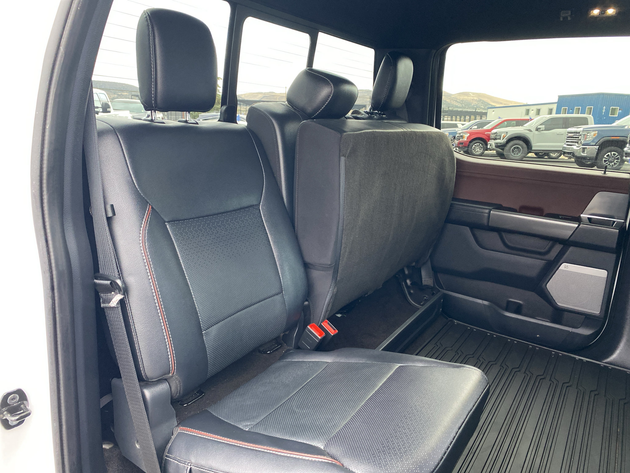 Certified 2022 Ford F150 Lariat w/ Max Trailer Tow Package AWD/4WD image 6