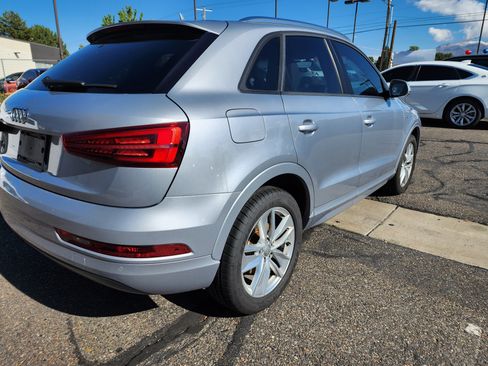 Used 2018 Audi Q3 2.0T Premium w/ Convenience Package FWD image 7