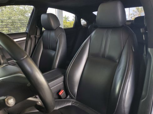 Used 2019 Honda Civic EX image 18