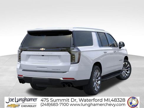 New 2026 Chevrolet Suburban Premier image 4