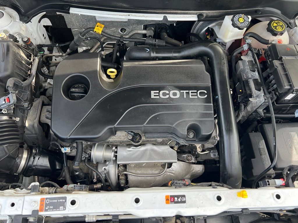 Used 2022 Chevrolet Equinox LS w/ LS Convenience Package FWD image 41