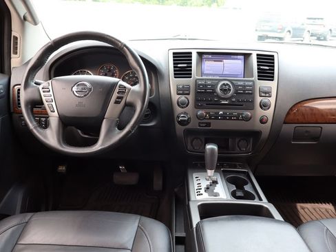 Used 2015 Nissan Armada Platinum AWD/4WD image 5